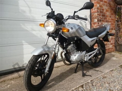 Spare parts for Yamaha YBR 125 ED 2006 PartsRepublik